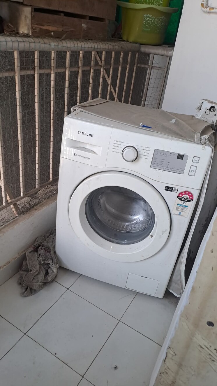 Balcony, sector 56 3.5 Bedroom 2310 Sq.Ft. Independent House In Sector 56 Noida 8708108