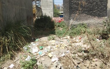 Plot For Sale in Kalindi Kunj