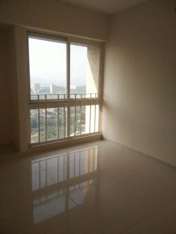 Room in 2 BHK Apartment at Vijay Orovia, Ghodbunder Road – for Rent