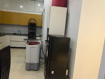Furnished Amenities in 3.5 BHK Independent House at Sector 55 – for Rent