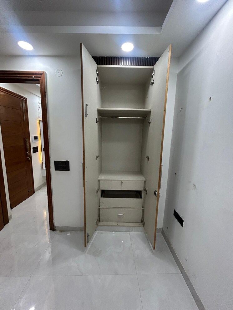 undefined, sector 52 2 Bedroom 1050 Sq.Ft. Independent House In Sector 52 Gurgaon 8708163