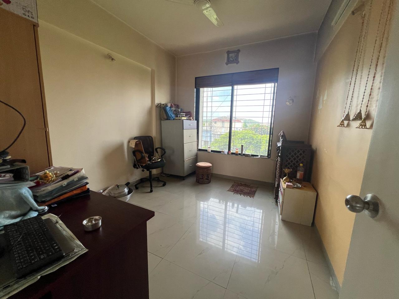 2 BHK + Extra Room Apartment For Rent in Dajikaka Gadgil Anantshilp Apartment