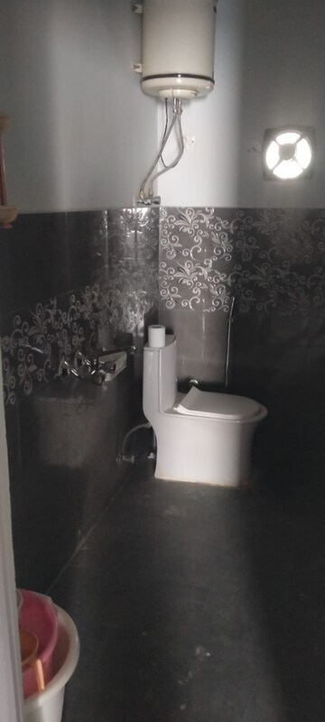 Bathroom in 2 BHK Builder Floor at Sector 31 – for Rent