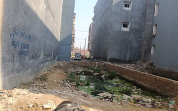 Plot For Sale in Kalindi Kunj