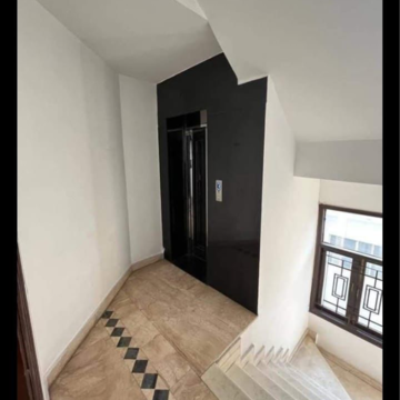 Bedroom in 3 BHK Builder Floor at South Extension ii – for Rent