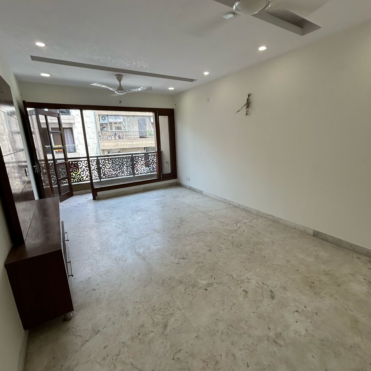 3 BHK + Servant Room Builder Floor For Rent in South Extension II