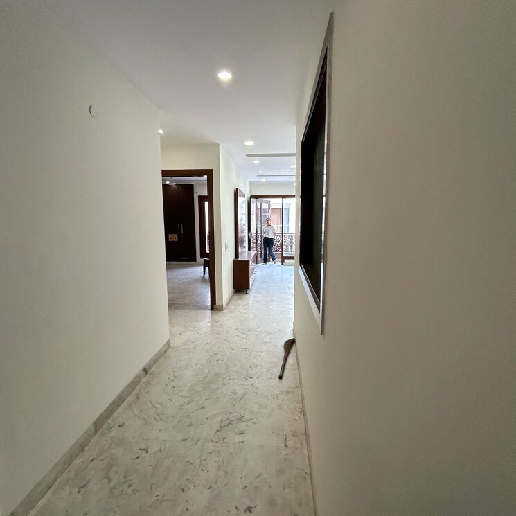 undefined, south extension ii 3 Bedroom 2700 Sq.Ft. Builder Floor In South Extension ii Delhi 8708208