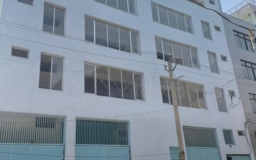 Industrial Plot For Rent in Mangolpuri