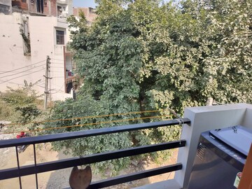 Balcony in 1 BHK Builder Floor at Sector 40 – for Rent