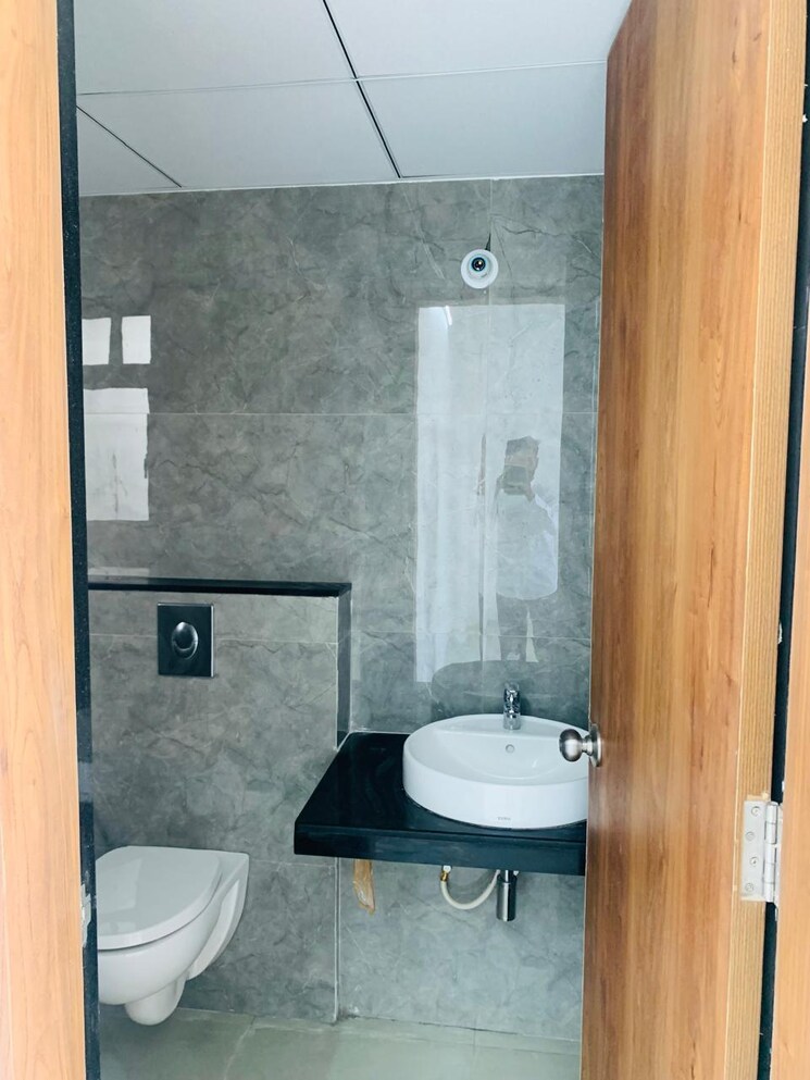 Bathroom, gagan-klara 2 Bedroom 825 Sq.Ft. Apartment In Balewadi Pune 8708269