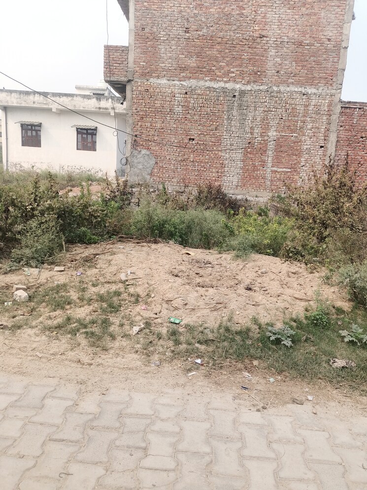 undefined, anand nagar  180 Sq.Yd. Plot In Anand Nagar Mathura 8708273