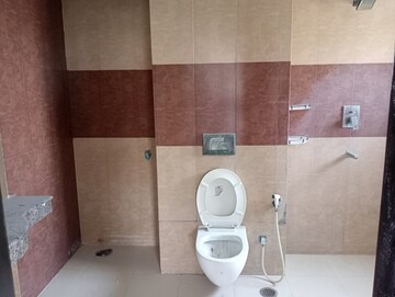 Bathroom in 3 BHK Apartment at Eldeco Olympia, Sector 93a – for Rent
