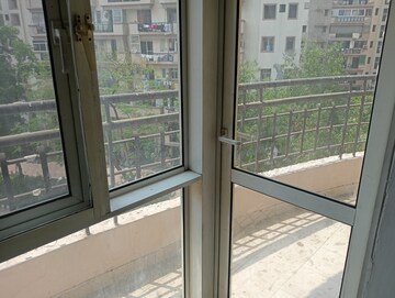 Balcony in 3 BHK Apartment at Eldeco Olympia, Sector 93a – for Rent