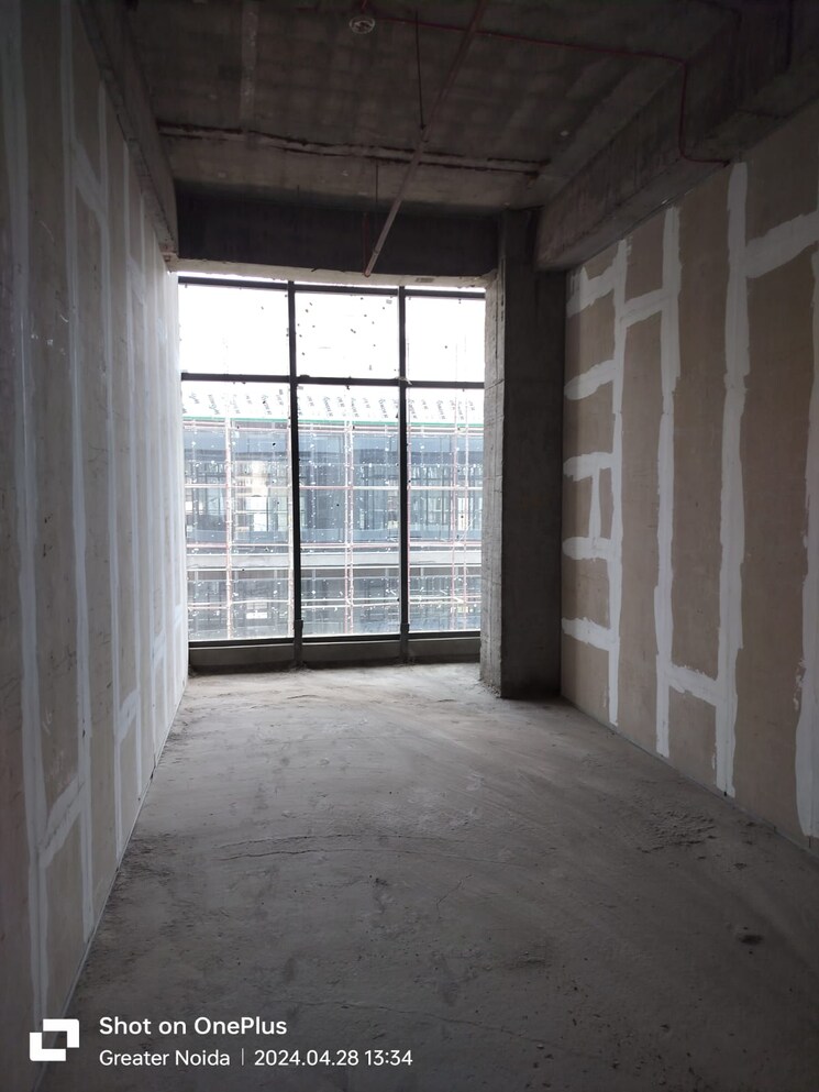 Room, tech zone 4 greater noida Commercial Office Space 400 Sq.Ft. In Tech Zone 4 Greater Noida Greater Noida 8708304