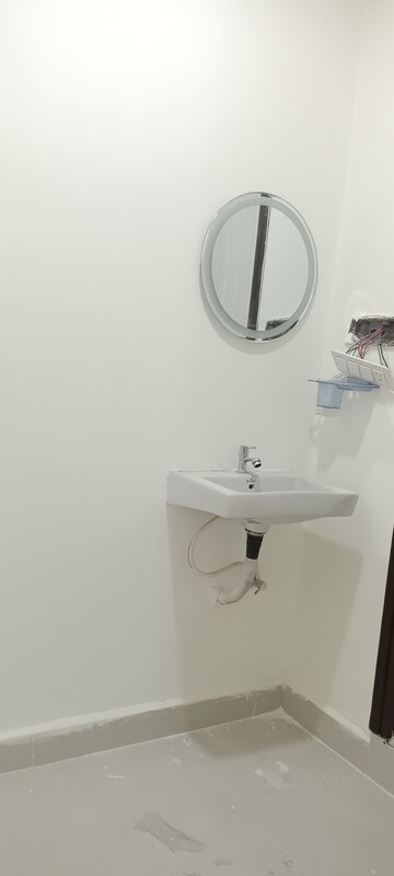 Bathroom in 1 BHK Apartment at Kondapur – for Rent