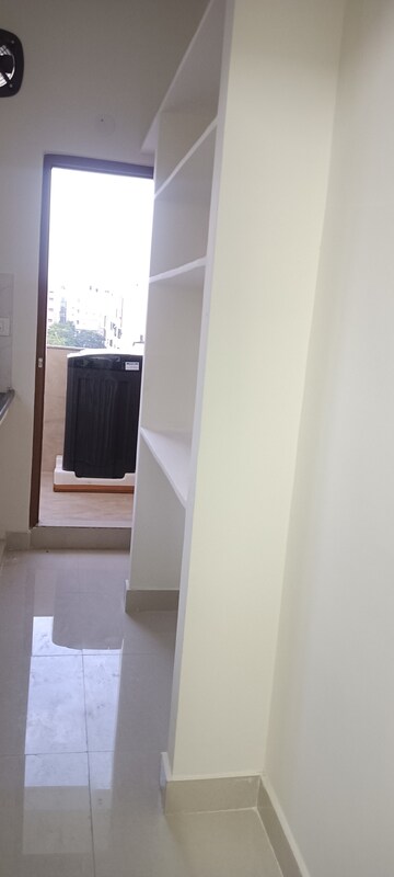 Room in 1 BHK Apartment at Kondapur – for Rent