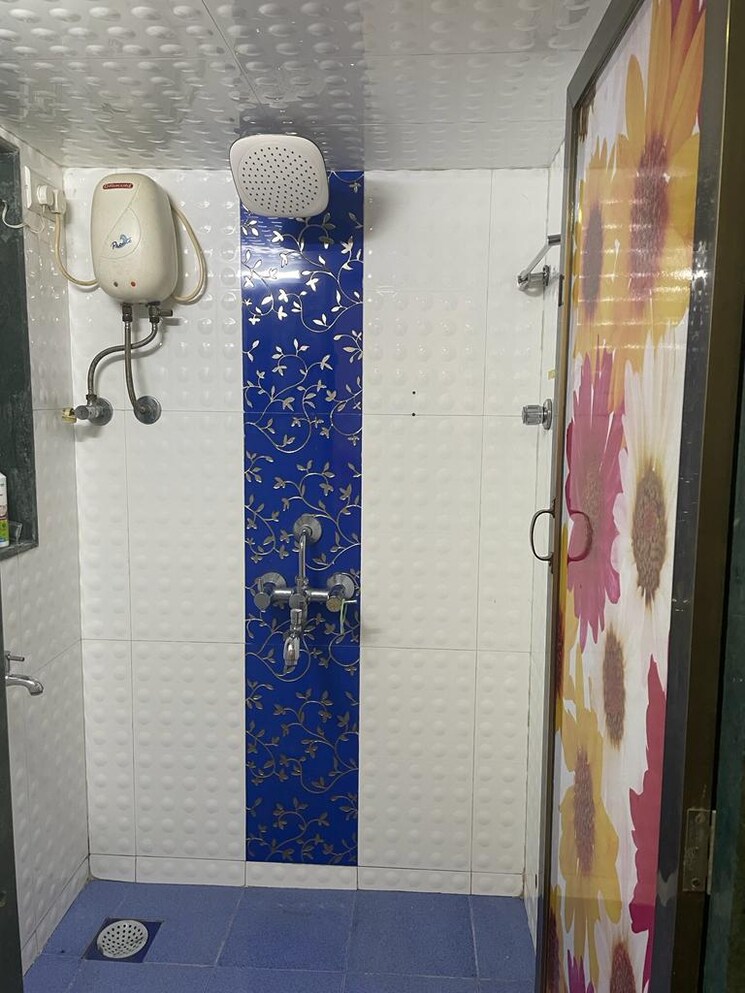 Bathroom, shree-babulnath-ashram-chs 1 Bedroom 350 Sq.Ft. Apartment In Lower Parel Mumbai 8708320