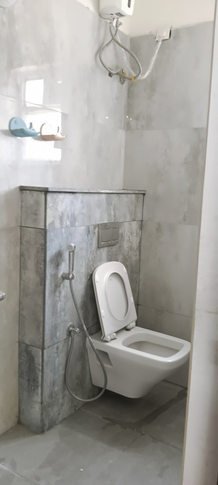 Bathroom, kondapur 3 Bedroom 1800 Sq.Ft. Apartment In Kondapur Hyderabad 8710010