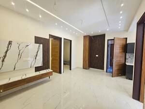 Room in 3 BHK Builder Floor at Pir Machalla – for Sale