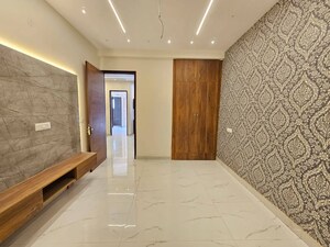 Building Lobby in 3 BHK Builder Floor at Pir Machalla – for Sale