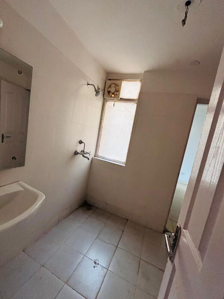 Bathroom, sector 69 3 Bedroom 1900 Sq.Ft. Apartment In Sector 69 Gurgaon 8708355