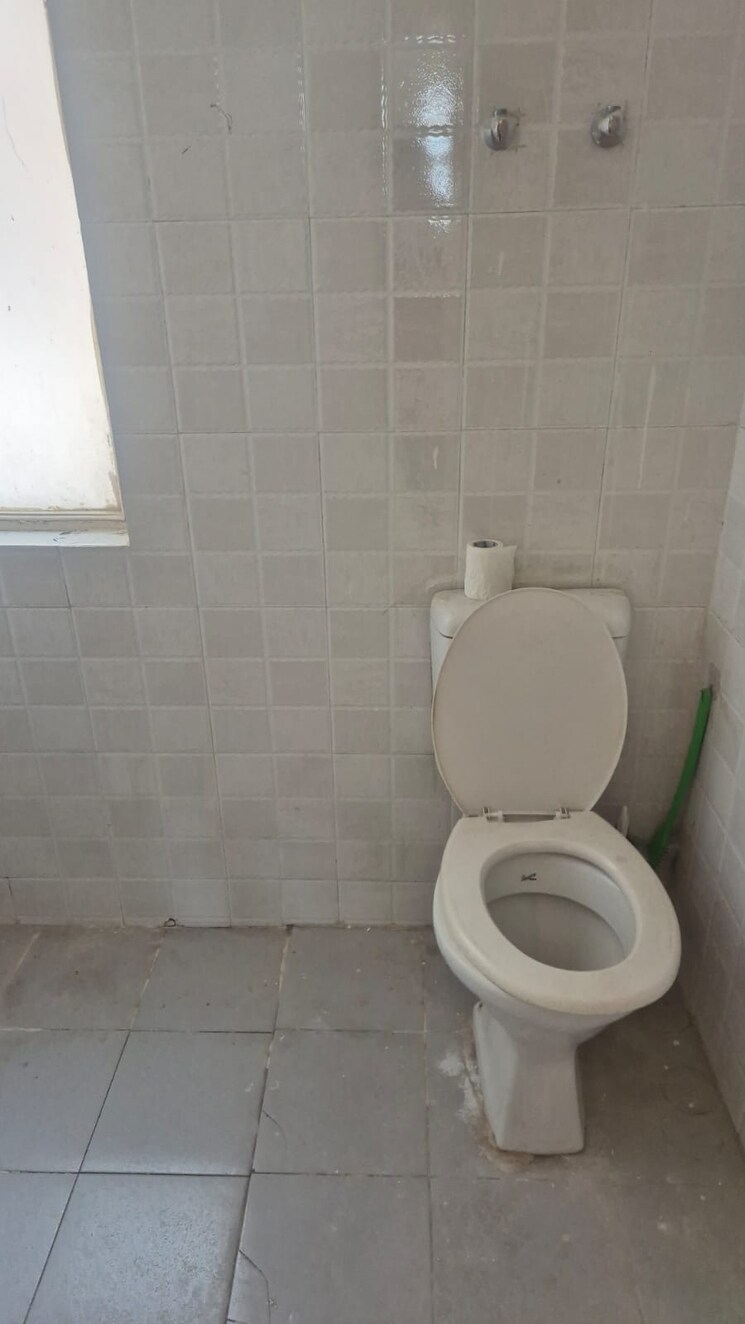 Bathroom, sector 69 3 Bedroom 1945 Sq.Ft. Apartment In Sector 69 Gurgaon 8708357