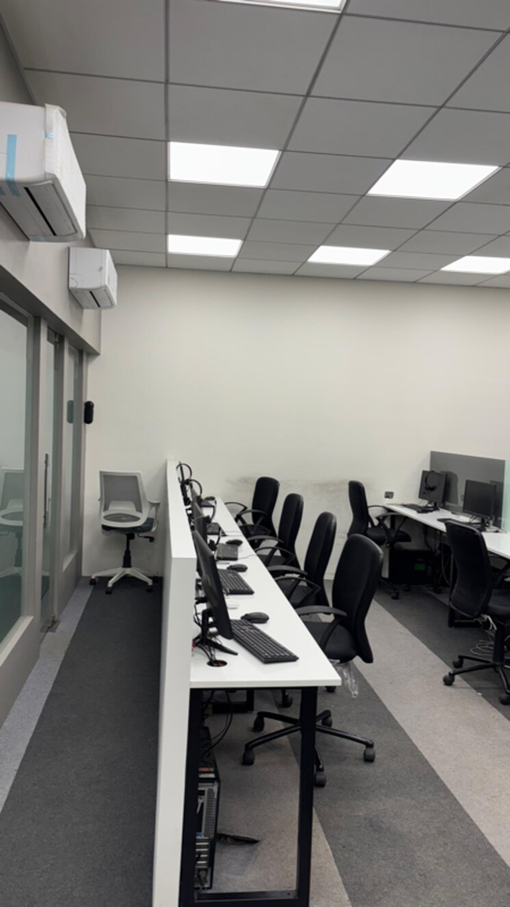 Team Area, bsel-tech-park Commercial Office Space 1500 Sq.Ft. In Vashi Sector 30a Navi Mumbai 8708380