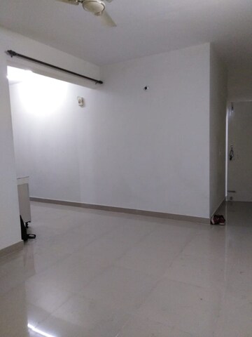 Room in 2 BHK Apartment at Suncity Avenue 102, Sector 102 – for Sale