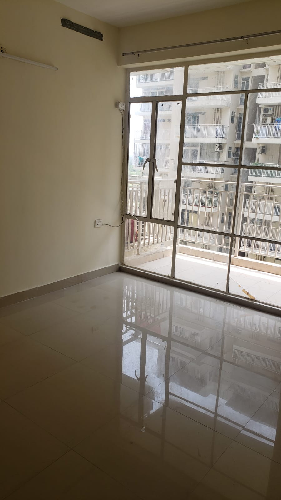 2 BHK Apartment For Sale in Suncity Avenue 102
