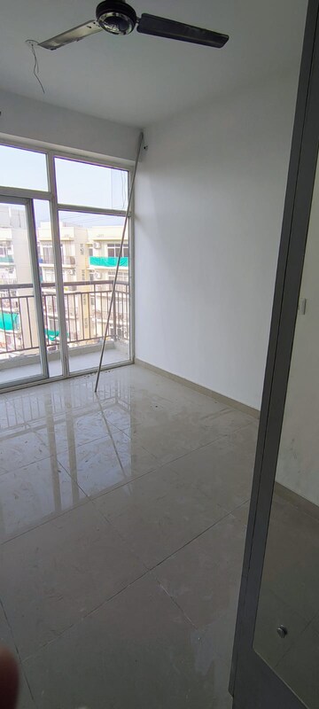 Room in 1 BHK Apartment at AVL 36 Gurgaon, Sector 36 – for Rent