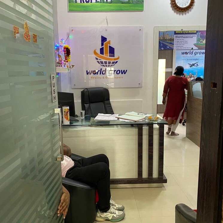 Team Area, platinum-techno-park Commercial Office Space 850 Sq.Ft. In Vashi Sector 30 Navi Mumbai 8708465