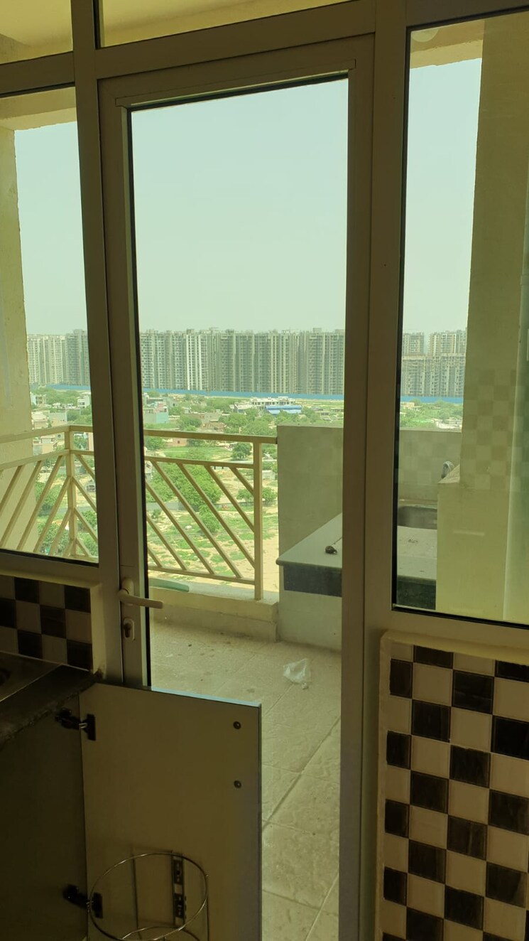 Kitchen, gaur-saundaryam 3 Bedroom 1650 Sq.Ft. Apartment In Tech Zone 4 Greater Noida Greater Noida 8708530