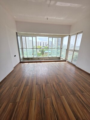 Living Room in 3 BHK Apartment at Rensar Chistiya Palace, Agripada – for Sale