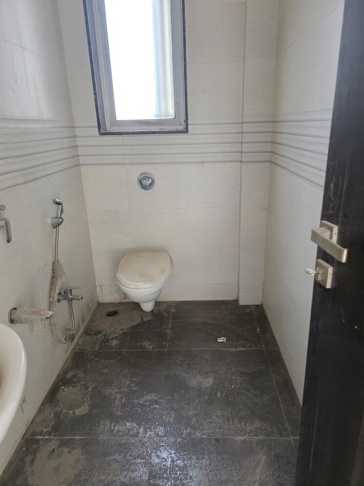 Bathroom, rensar-chistiya-palace 3 Bedroom 1450 Sq.Ft. Apartment In Agripada Mumbai 8708480