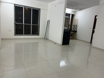 Room in 1 BHK Apartment at Vaishnavi Dham Complex, Asangaon – for Sale