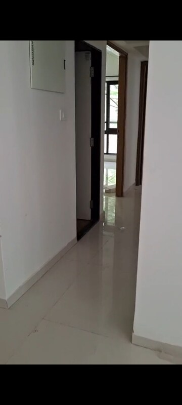 2 BHK Apartment For Rent in Chaitanya CHS Vile Parle, Vile Parle East