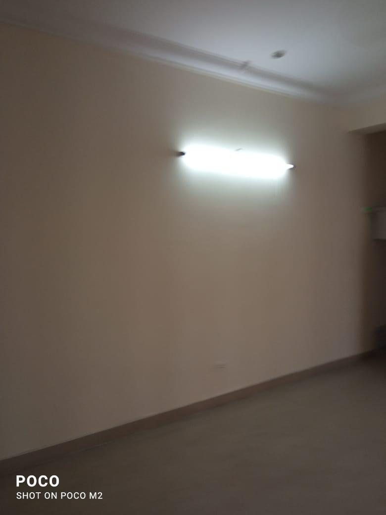 2 BHK Apartment For Rent in Gulshan Vivante