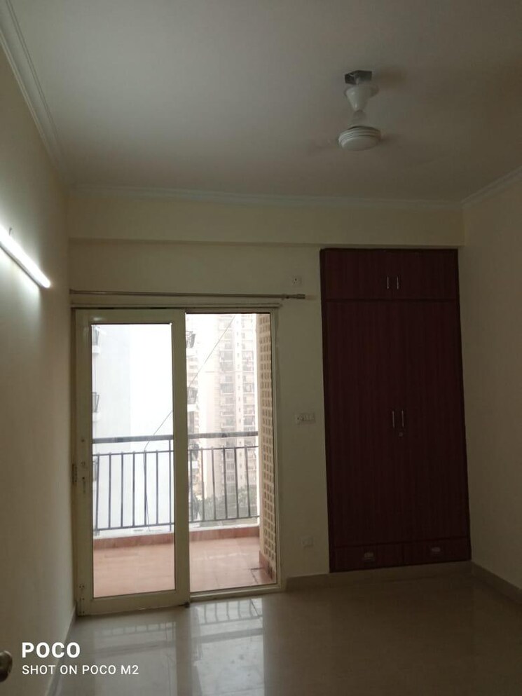 Room, gulshan-vivante 2 Bedroom 1200 Sq.Ft. Apartment In Sector 137 Noida 8708583