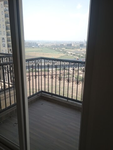 Balcony in 4 BHK Apartment at ATS Triumph, Sector 104 – for Rent