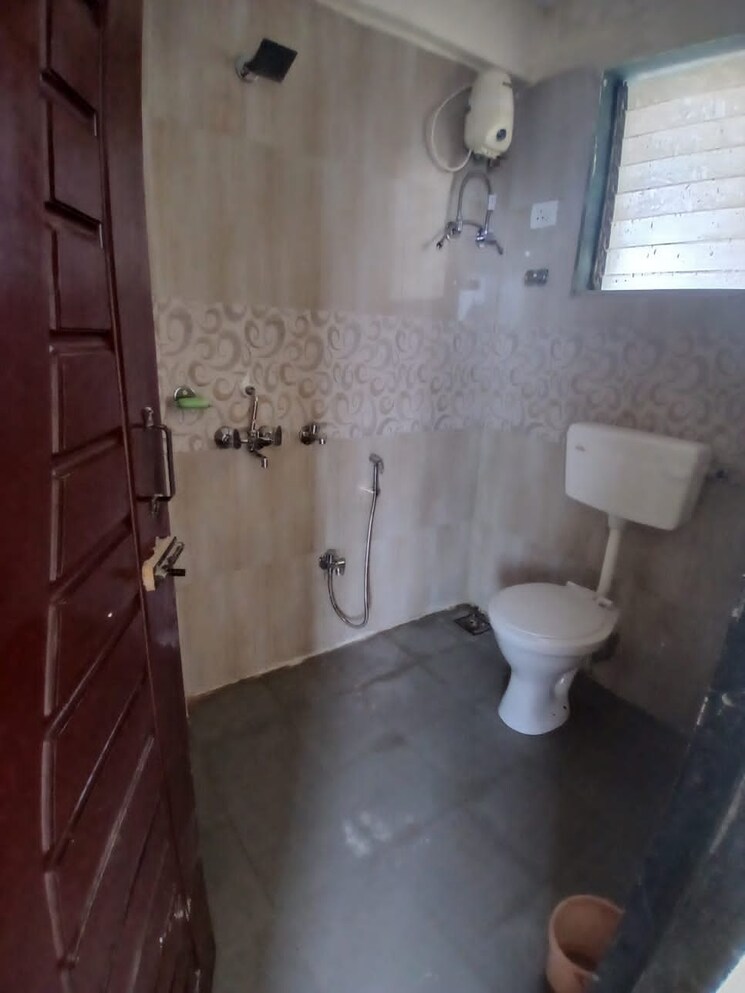Bathroom, dynamix-avanya 1 Bedroom 409 Sq.Ft. Apartment In Dahisar East Mumbai 8708621