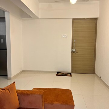 Room in 1 BHK Apartment at Kalindi Goregaon, Goregaon West – for Rent