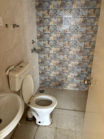 Bathroom in 2 BHK Apartment at Signature Global The Millennia, Sector 37d – for Rent