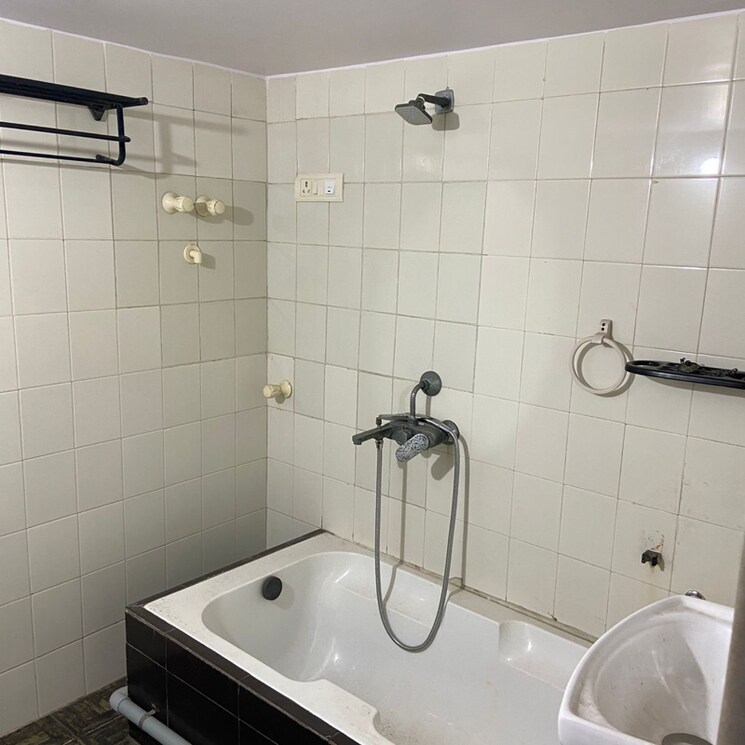 Bathroom, neelkanth-chs-malad-west 3 Bedroom 1150 Sq.Ft. Apartment In Evershine Nagar Mumbai 8708636