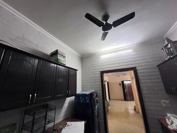 Furnished Amenities in 3 BHK Builder Floor at Ardee City, Sector 52 – for Rent
