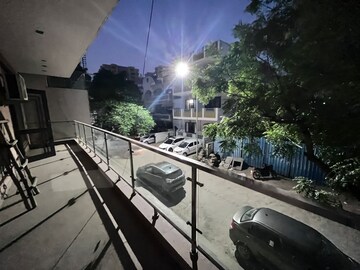 Balcony in 3 BHK Builder Floor at Ardee City, Sector 52 – for Rent