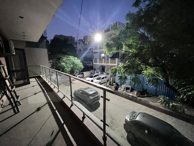 Balcony, ardee-city 3 Bedroom 2200 Sq.Ft. Builder Floor In Sector 52 Gurgaon 8708646