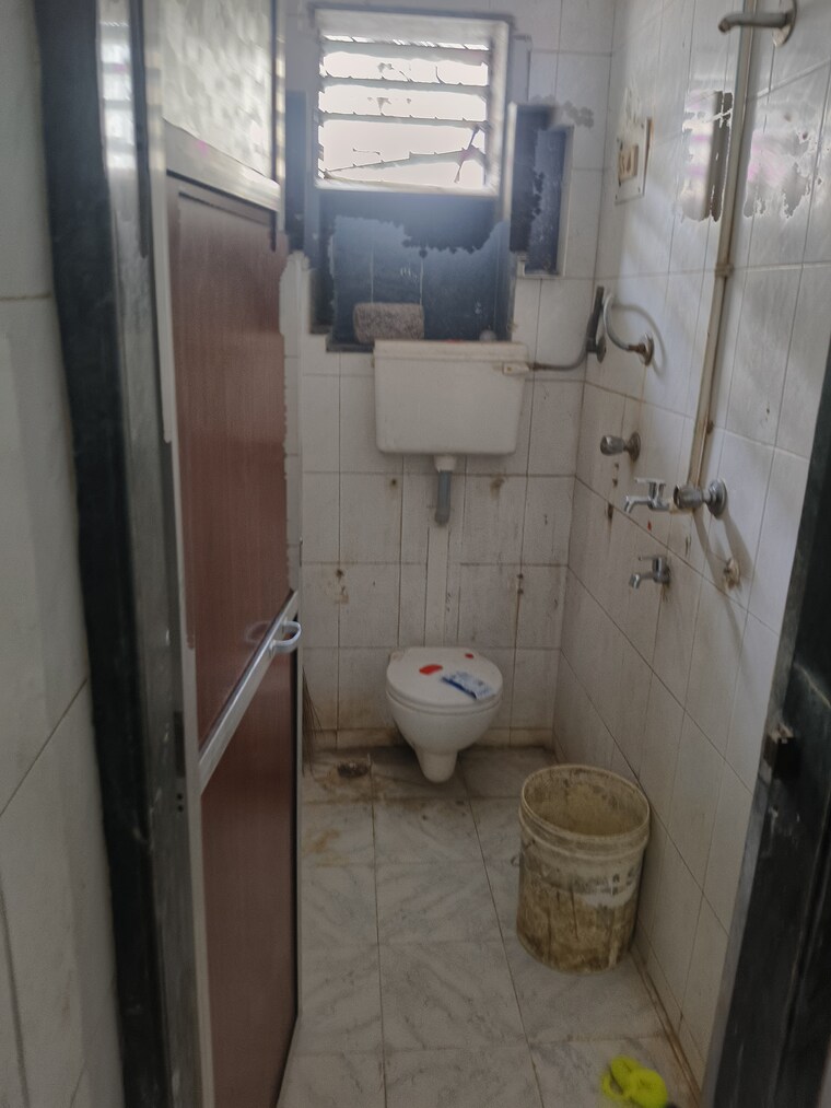Bathroom, sai-sankul-annexe 2 Bedroom 890 Sq.Ft. Apartment In Kalyan West Thane 8708659