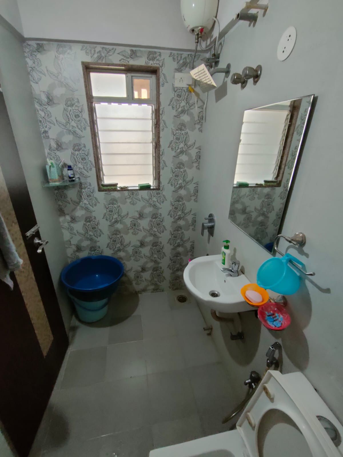 2 BHK + Pooja Room,Study Room Apartment For Sale in Sundarbaug Chs