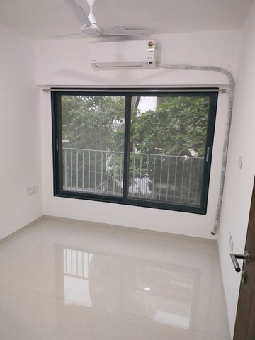 1 BHK Apartment For Rent in Chandak Nishchay Wing A, Borivali East