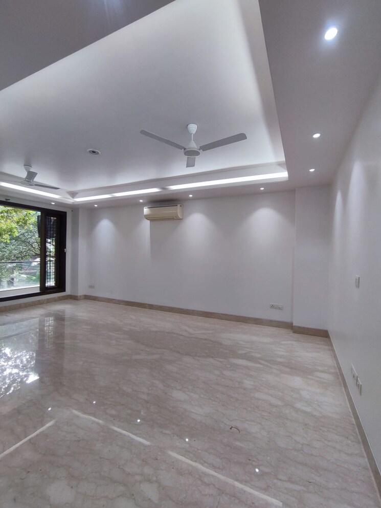 Room, geetanjali enclave 4 Bedroom 3060 Sq.Ft. Builder Floor In Geetanjali Enclave Delhi 8708728